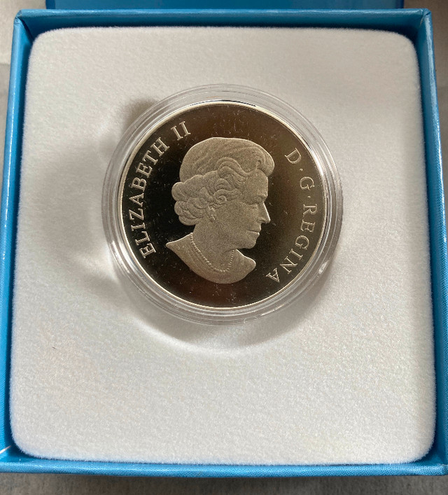 99.99% Silver $100 Coin - Grizzly - Royal Canadian Mint 2014 in Arts & Collectibles in City of Toronto - Image 3