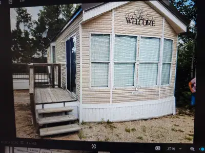 Charming park model. For sale yeah, very nice Golf campgrounds. Can be moved as well. Call 204 890-9...