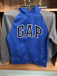 Boys Gap Sweaters Size Large (10-11 years)