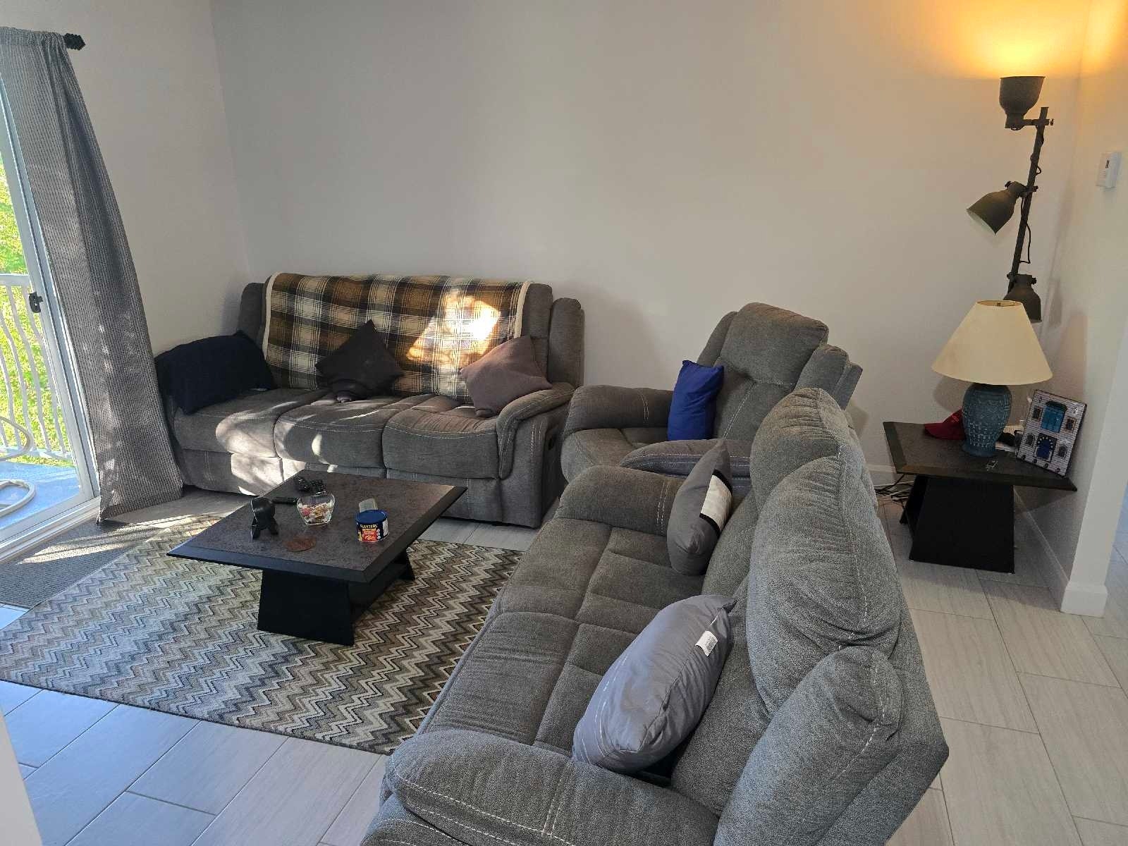beau logement  4 1/2 — photo 1