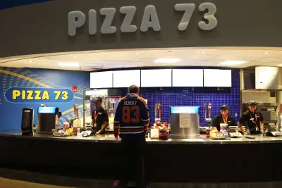 Earn per delivery + keep all tips Pizza 73 is looking for contract delivery drivers. Flexible hours...