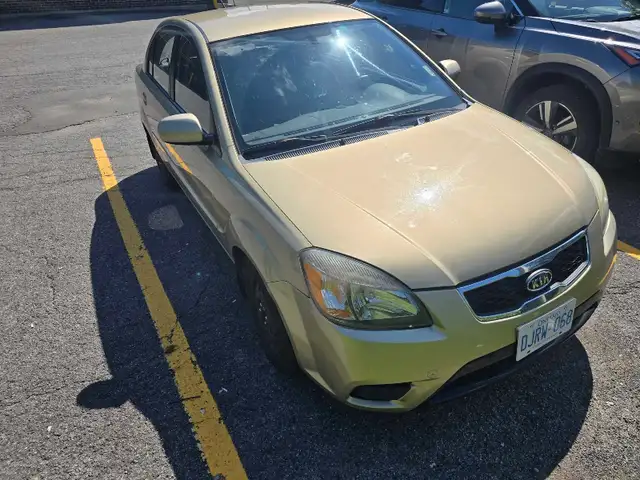Kia Rio for sale - please call (438)-220-6302