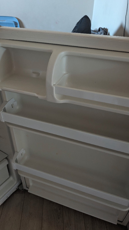 Frigo Inglis in Refrigerators in Longueuil / South Shore - Image 3
