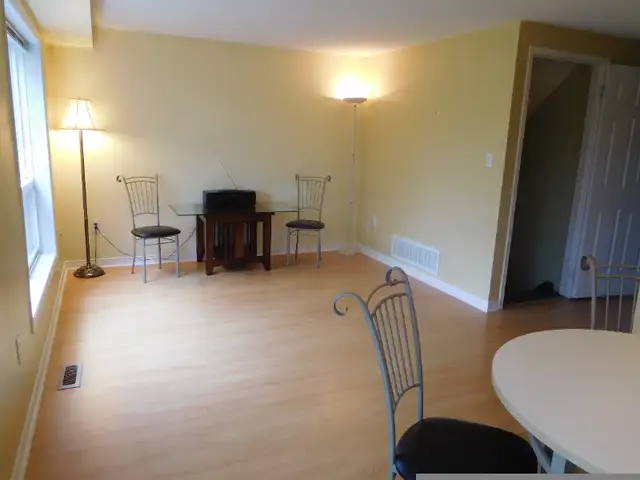 Black chairs-Amisco Custom made Iron base dining chairs in Chairs & Recliners in Markham / York Region - Image 7