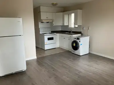 $1,850 1 Bedroom Bright, Clean, Comfortable Garden-Level Suite (Due to the newly upday the actual su...