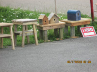 Petite table de jardin25$ ET PLUS et cabane moineaux