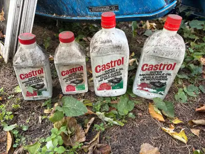 These four vintage Castrol Super Snowmobile Oil containers are full, unused,being sold in factory se...