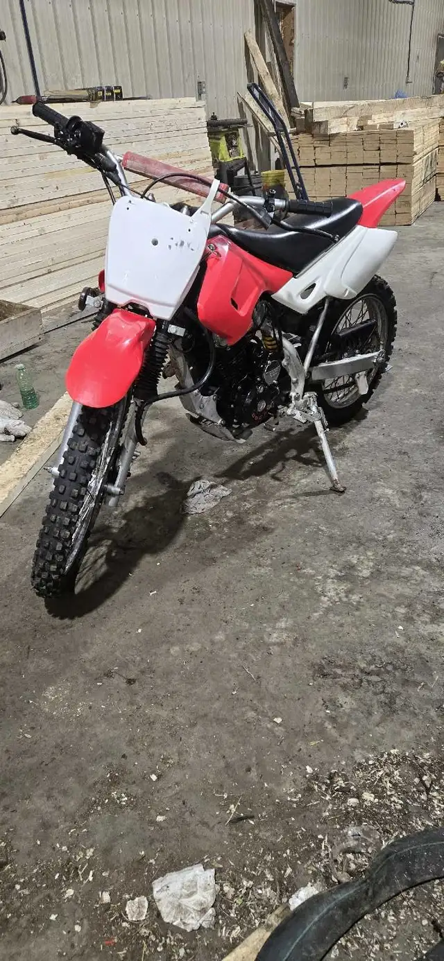 honda dirt bike  in Dirt Bikes & Motocross in Strathcona County - Image 3