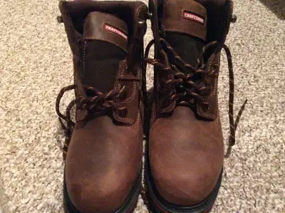 Brand new Safety Boots….. size 9 selling for only. $75 Men’s Leather Bomber Style Jacket ….size M……o...