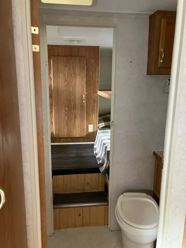 roulotte à vendre pour chasseur in RVs & Motorhomes in Lévis - Image 8