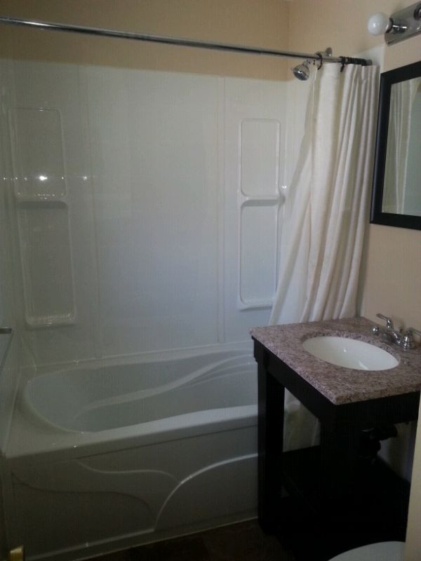 Clean and Quiet home away from home rooms available in Short Term Rentals in Moose Jaw - Image 2
