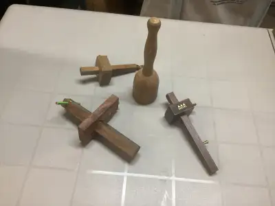 I'm offering a set of used woodworking tools, perfect for hobbyists or professionals. This set inclu...
