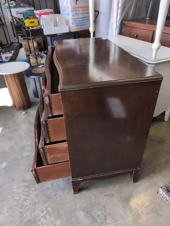 DRESSER 4 DRAWER - MFG. KLING FACTORIES NY. USA62863734207234123