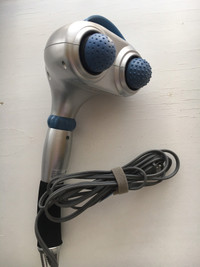 Handheld massager