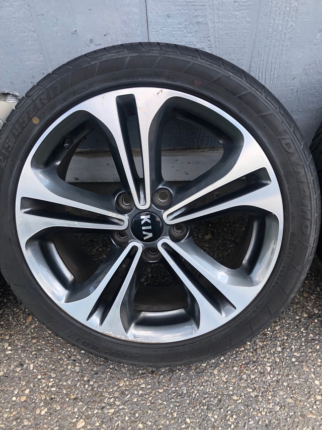 2015 Kia Forte 17inch rims and all-season tires in Tires & Rims in Oakville / Halton Region - Image 4