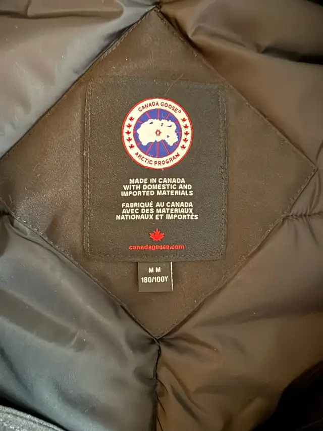 Authentic Canada Goose Men’s Parka M in Men's in Edmonton - Image 4