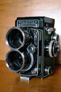 Tele Rolleiflex Medium Format TLR w/ 135mm f4 Sonnar Lens