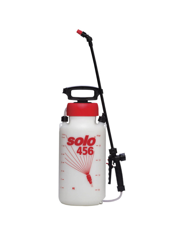 Solo 456 - 2.25 Gallon Pressure Sprayer - New in box in Outdoor Tools & Storage in Mississauga / Peel Region