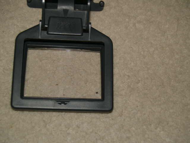 Sega Game Gear: Nuby Magnifier Attachment in Older Generation in Burnaby/New Westminster - Image 3