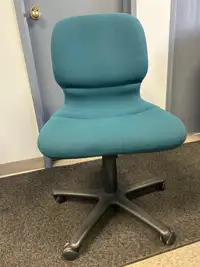 Set of 5 office chairs 
