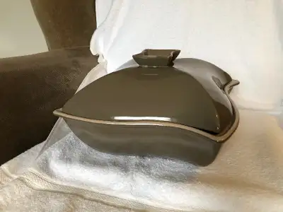 Large Serving  Dish with Lid, never used (Brampton), View more