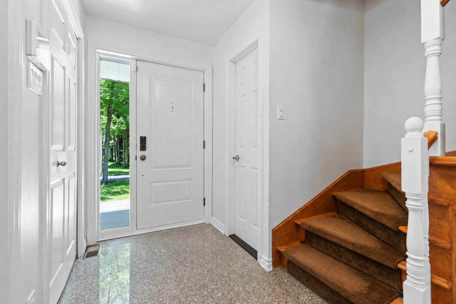 Maison à Saint-Lazare + piscine House in Saint-Lazare + pool — photo 2