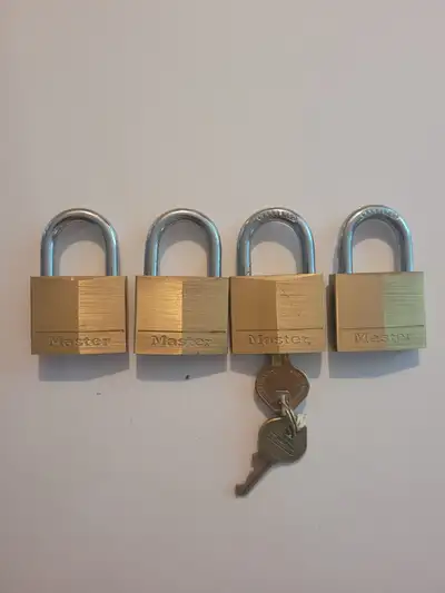 CADNAS MASTER LOCK, paquet de 4, View more