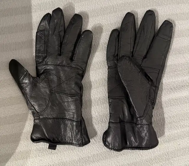 Women's Black Stylish Pure Leather Gloves Size 7 in Women's - Other in Oshawa / Durham Region - Image 3