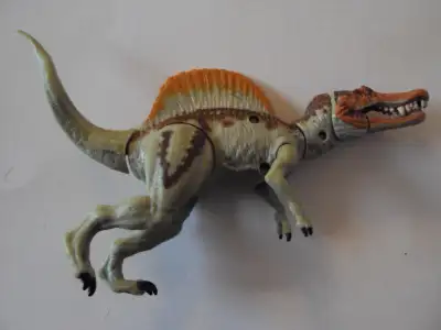 JURASSIC PARK - BASHERS AND BITERS - SPINOSAURUS - 2015, View more