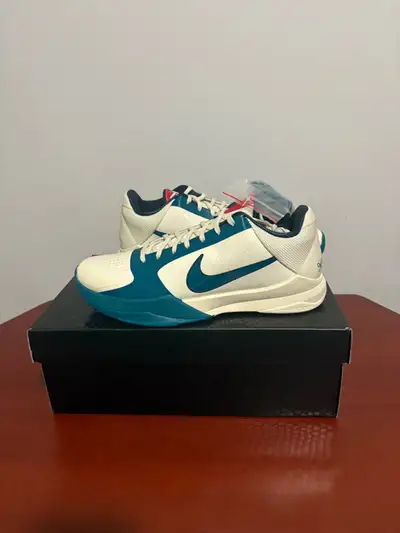 ** Nike Kobe 5 Proto Caitlin Clark size 9, 10 and 10.5 **, View more