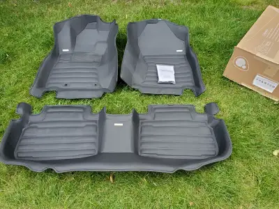 All-weather floor liners for 2019-2024 5th Generation Subaru Forester. Extreme coverage & protection...