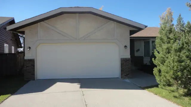 Beautiful House for Rent in Ranchlands in a Quiet Cul-De-Sac in Long Term Rentals in Calgary - Image 3