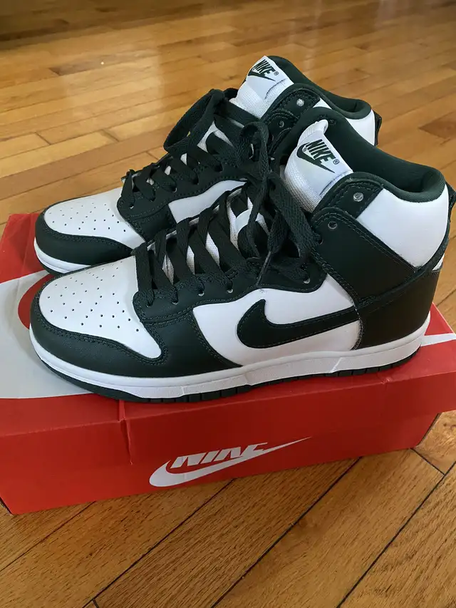 Nike dunk high in Men's Shoes in City of Montréal - Image 4