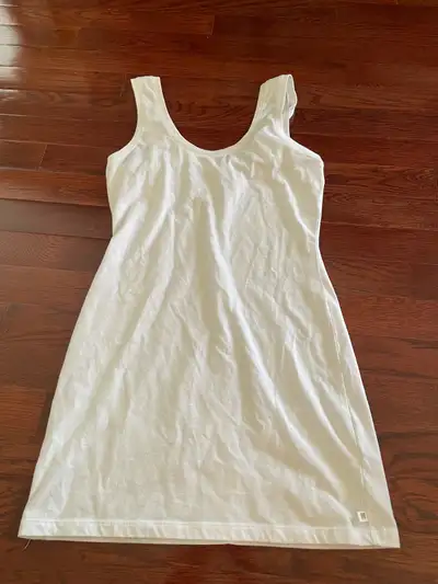 Victoria’s Secret White Tank Top (size XS), View more