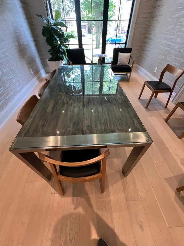 Reclaimed wood dining room table in Dining Tables & Sets in City of Toronto - Image 2