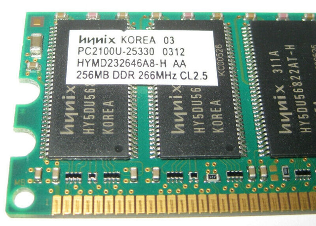 Hynix 256MB DDR 266MHz CL2.5 Memory RAM dans Autre  à Ville de Montréal