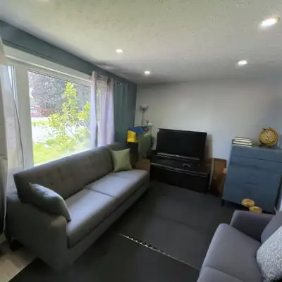 2 Bed, 1 Bath, with Backyard and Private Storage
