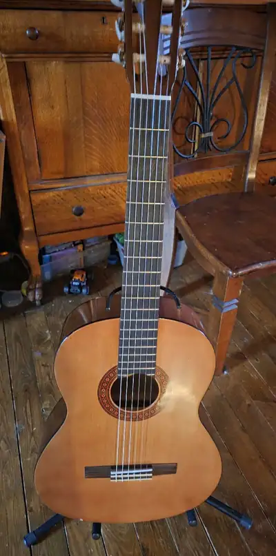 C40 Yamaha guitar for sale, View more