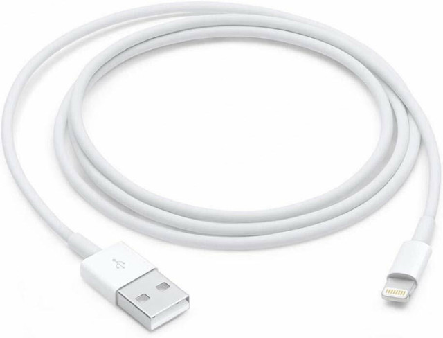 Apple USB Power Adapter Model A1401- Original Apple item in iPad & Tablet Accessories in Markham / York Region - Image 2
