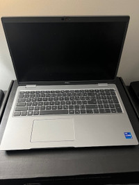 Laptop Dell Latitude 5540 XCTO Base