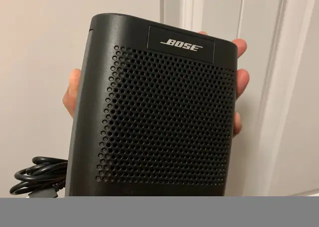 Bose Soundlink Color Bluetooth Speaker  in Speakers in Burnaby/New Westminster - Image 6