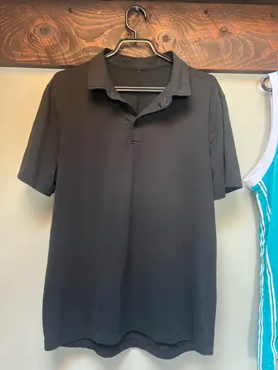Men’s Lululemon golf shirt Large, View more