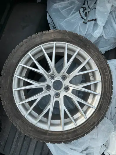 Selling my Lexus rims and snow tires 235/45/18 Micheline X-Ice on OEM Lexus rims DOT 3520 lot of tre...