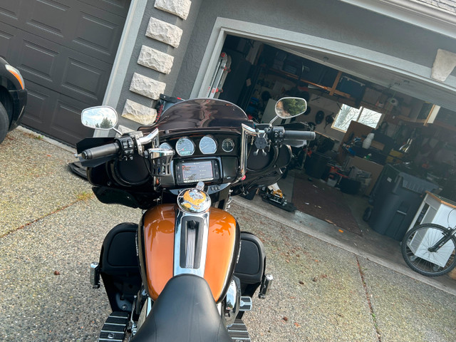 Beautiful- 2016 Harley Davidson Ultra Limited. in Touring in Abbotsford - Image 3