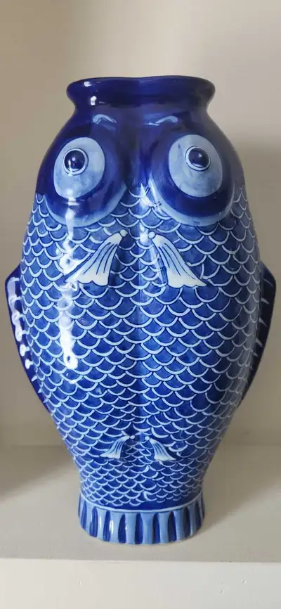 Beautiful 14" Bombay Vintage Blue & White Ceramic Kissing Koi Fish Vase. No chips or cracks 14"h x 7...