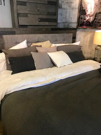 FEMALE FULL TIME STUDENTS ONLY $850/room May1-EndofAugust or longer Each student has their own priva...