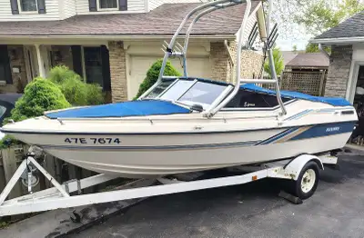 1986 Sunray Express 16' Bowrider Inboard/Outboard Motor w/ Wakeboard Tower – 3.0L (Runs Great!) Sell...