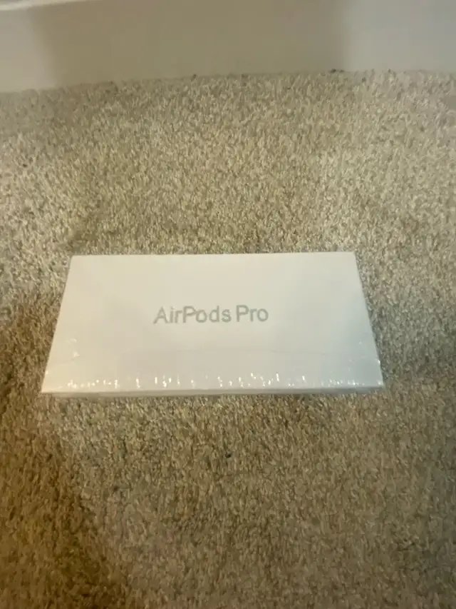 *Sealed AirPod pro 262863261375746121