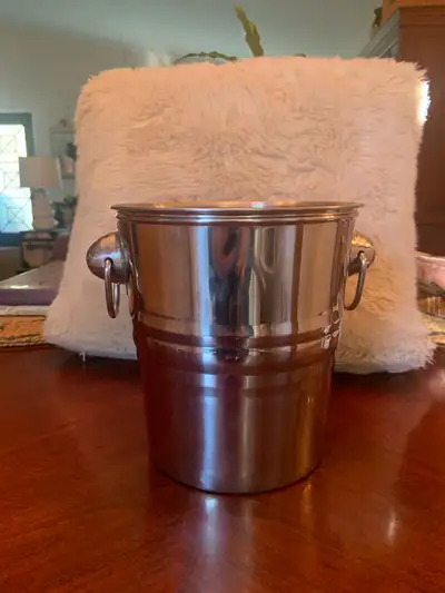 STAINLESS STEEL CHAMPAGNE •WINE BUCKET ! BRAMPTON !, View more