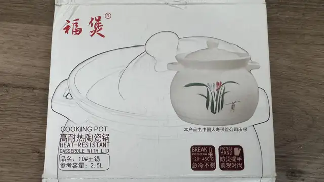 Ceramic Casserole / Clay Pot with Lid – Heat Resistant (2.5L) in Kitchen & Dining Wares in City of Toronto - Image 3